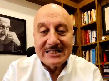 Anupam kher penned a poem on middle class-watch the hilarious poem